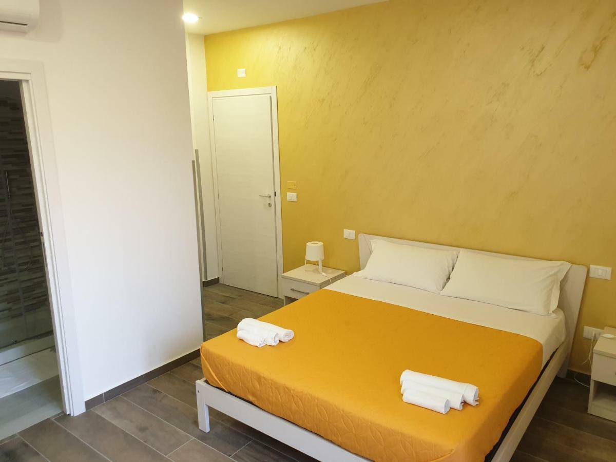 Gio Rooms Scalea Eksteriør bilde